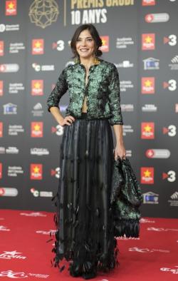 Núria Prims recoge el Premio Gaudí a la Mejor Actriz vestida de Celia Vela